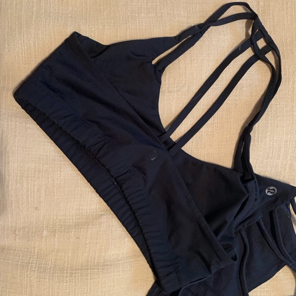 Sports Bra Bundle, Lulu Lemon sz 6 and Montiel sz Small - Picture 6 of 8